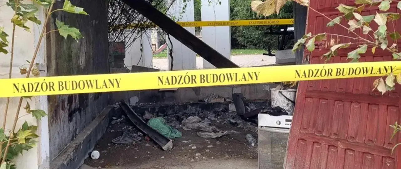 Po pożarze, taśma 